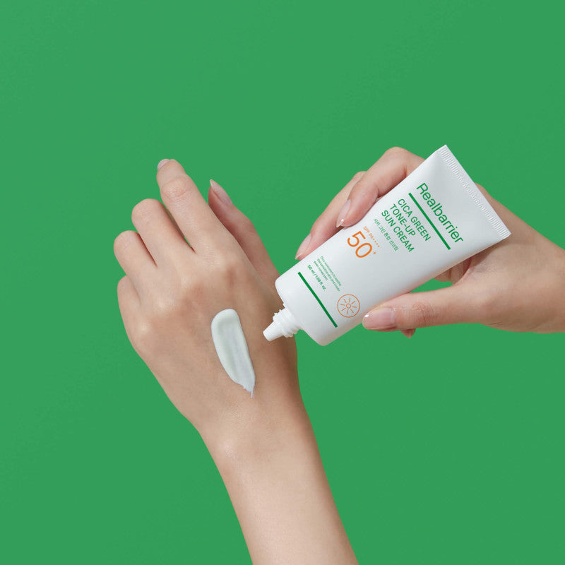 REAL BARRIER CICA Crème solaire hydratante effet teintant SPF50+ PA++++ 50 ml #2